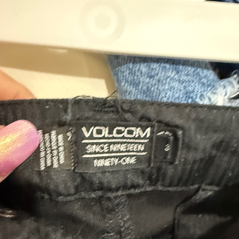 Volcom Black Shorts - Picture 2 of 4